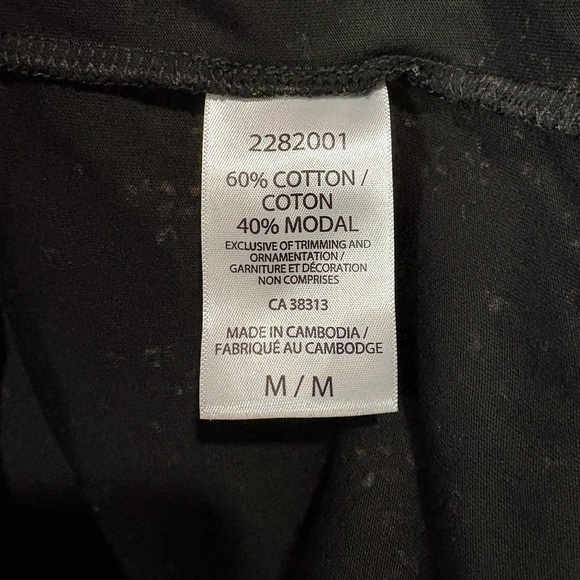 NEW, Bleu Gray, Black Floral Short Sleeve Button Top, Medium - Picture 7 of 8